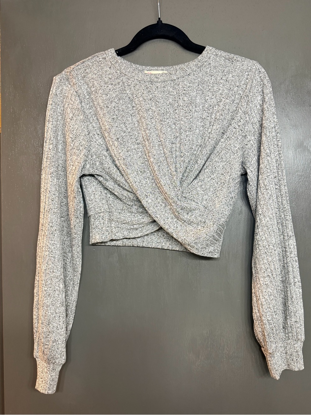 Twist-Front Cropped Long Sleeve Top - Grey